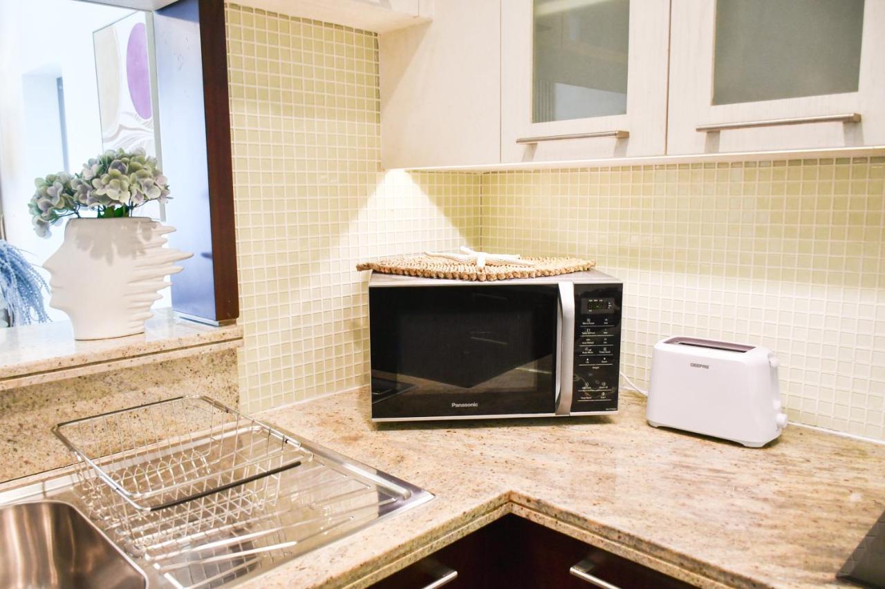 Apartment Downtown-high Floor Mesmerizing Fountain View 2br Chic *