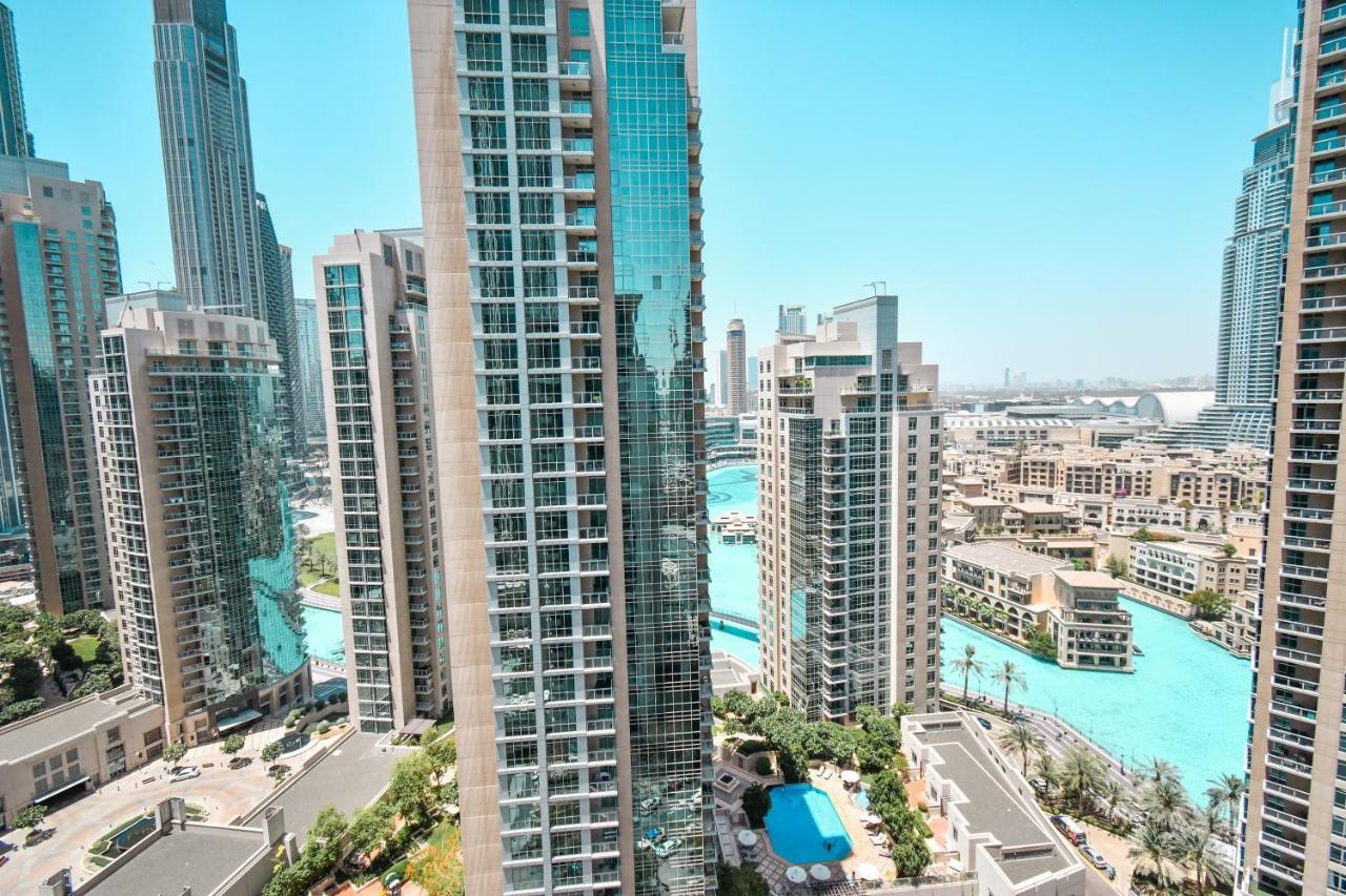 Downtown-high Floor Mesmerizing Fountain View 2br Chic Dubai
