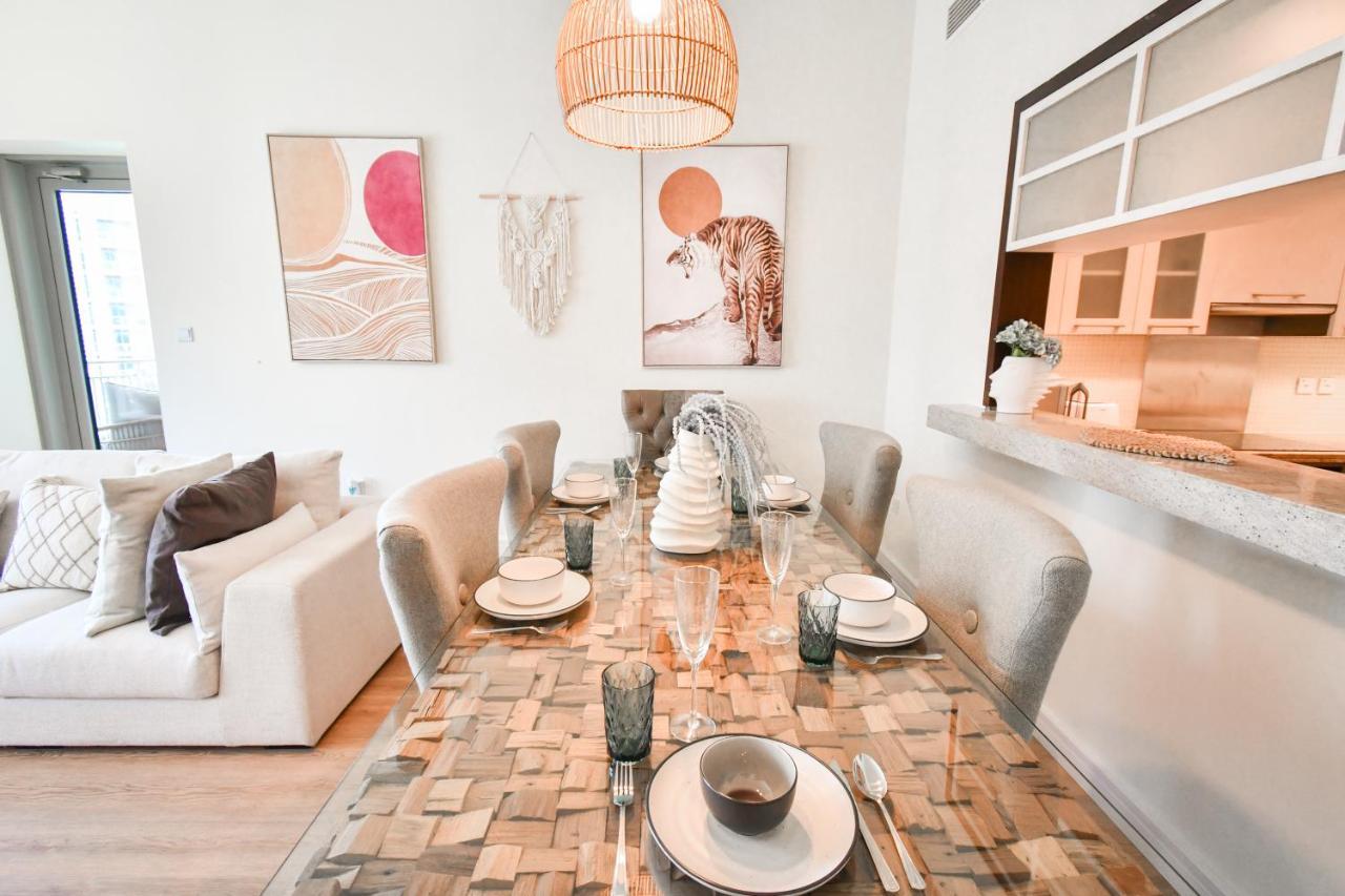 Downtown-high Floor Mesmerizing Fountain View 2br Chic Apartment *