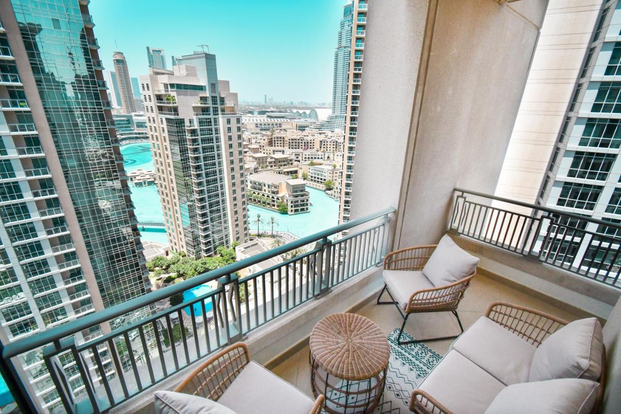 Downtown-high Floor Mesmerizing Fountain View 2br Chic Apartment *
