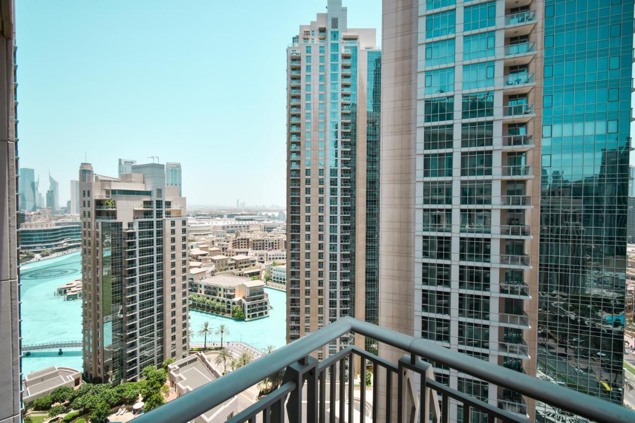 Apartment Downtown-high Floor Mesmerizing Fountain View 2br Chic *