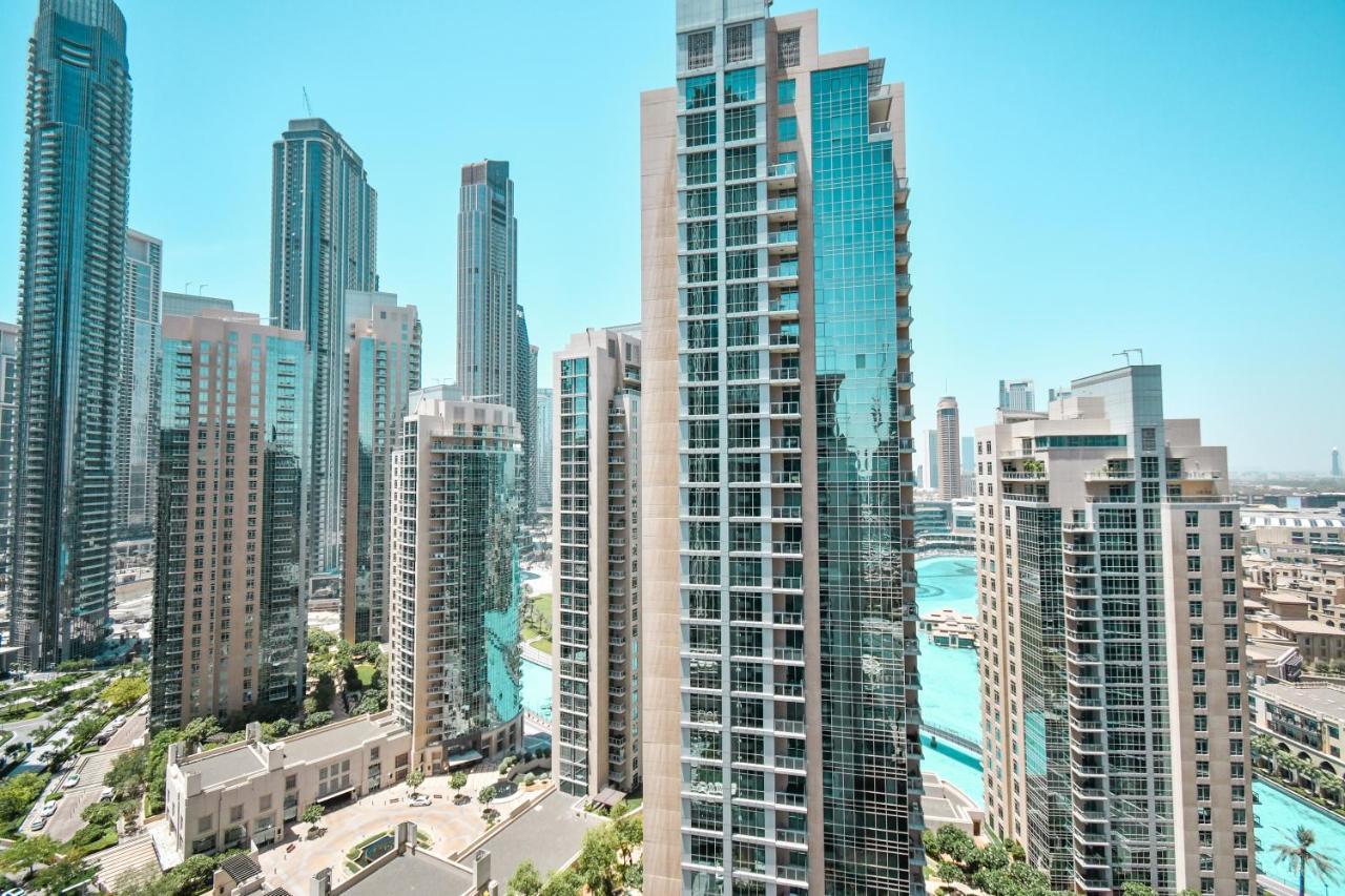 Downtown-high Floor Mesmerizing Fountain View 2br Chic Apartment Dubai