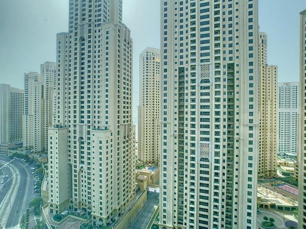 Key View - Marina Quays West Apartment