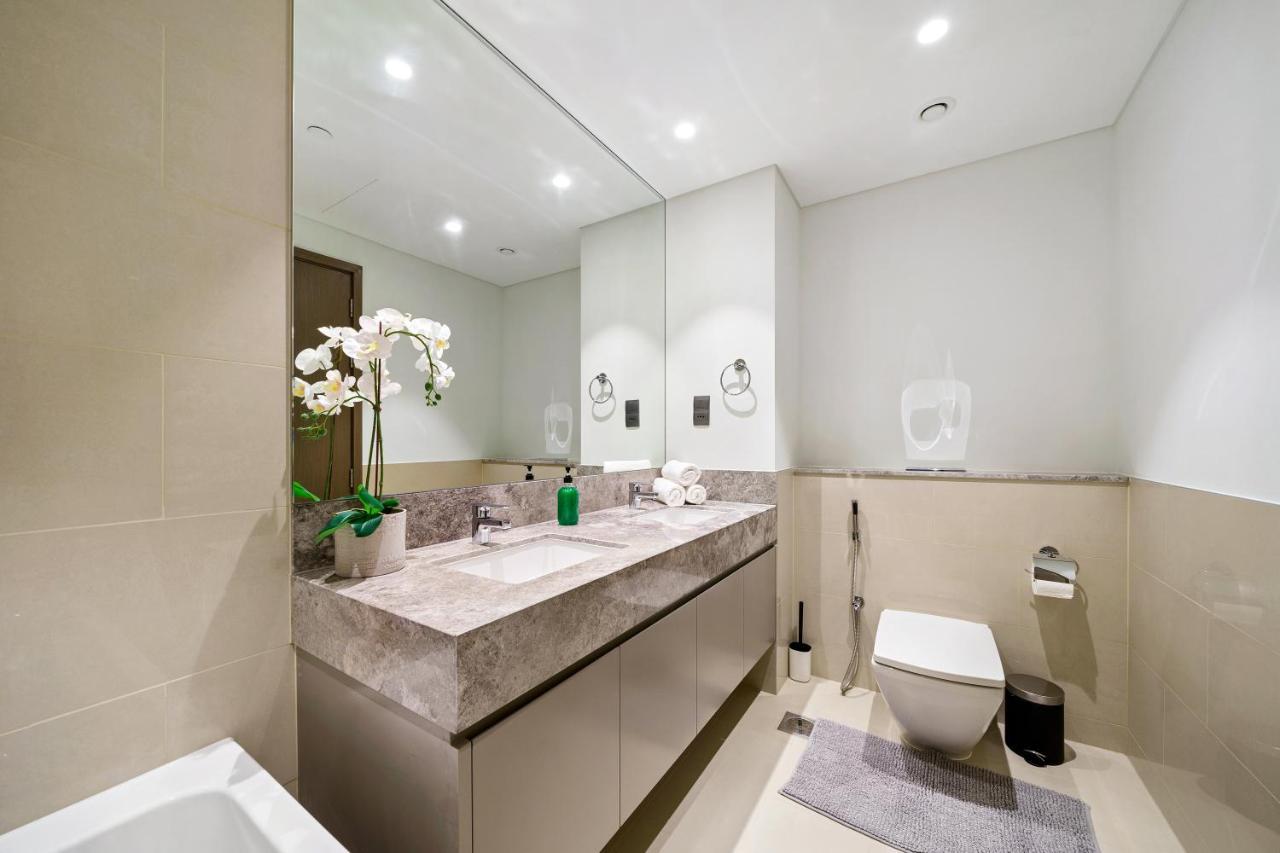 Apartment Extravagant 3br + Kid's W/ Burj Khalifa View Dubai