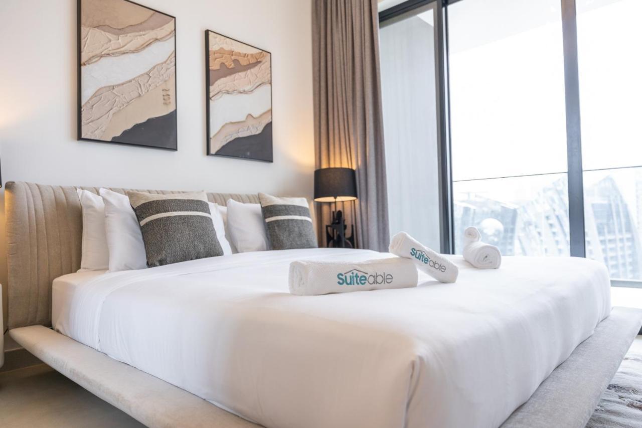 Apartment Canal Front With Burj Khalifa View By Suiteable *