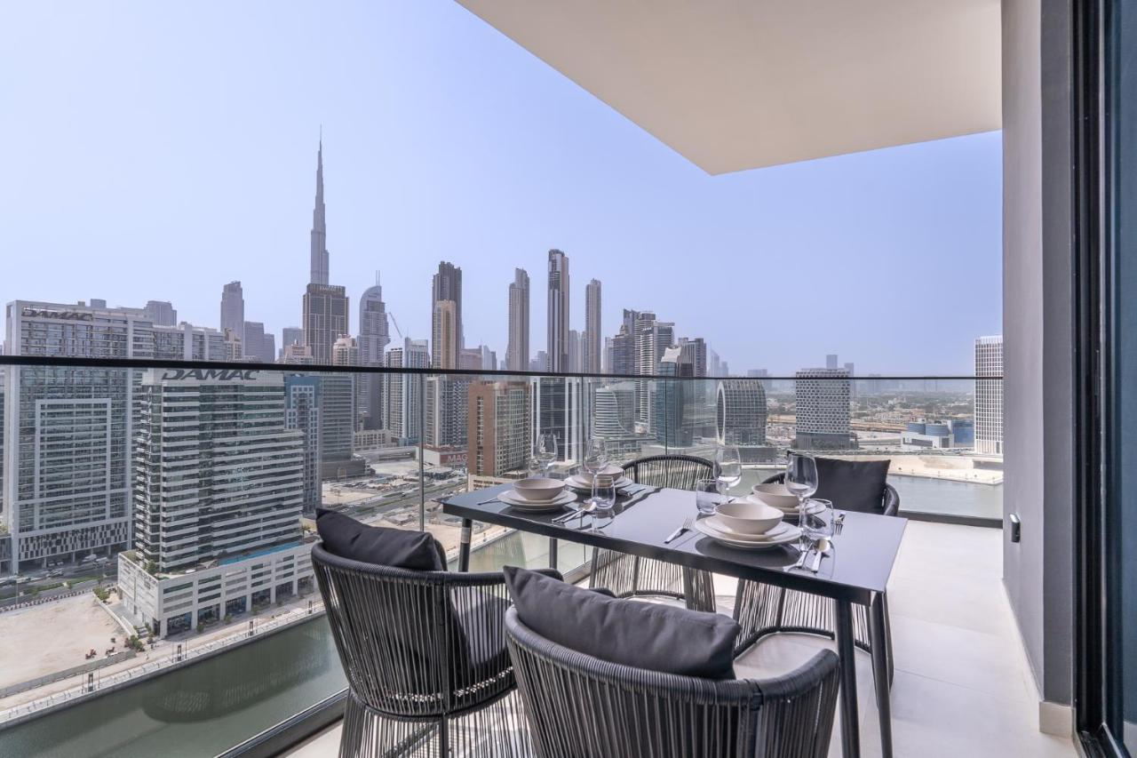 Canal Front With Burj Khalifa View By Suiteable Dubai