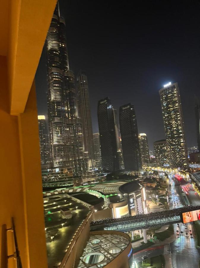 Address Mall Residences: Emaar Fashion Avenue With Burj Khalifa Views Apartment Dubai