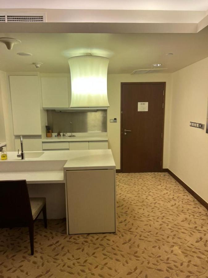 Apartment Address Mall Residences: Emaar Fashion Avenue With Burj Khalifa Views Dubai