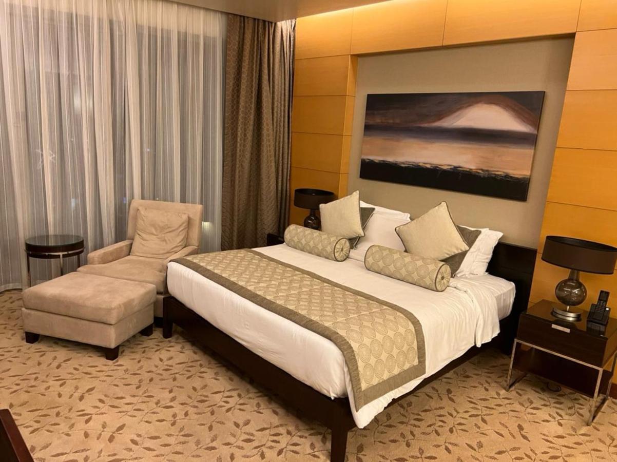 Apartment Address Mall Residences: Emaar Fashion Avenue With Burj Khalifa Views