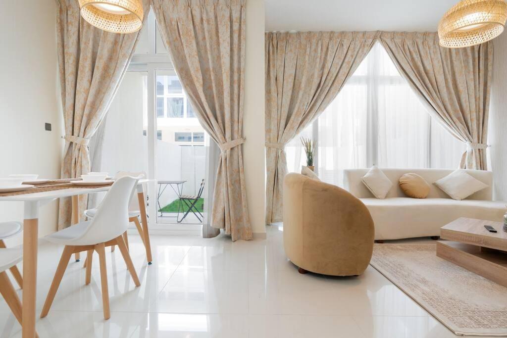 Villa Calm Aesthetic 3 Bedroom - E&g Homes Dubai