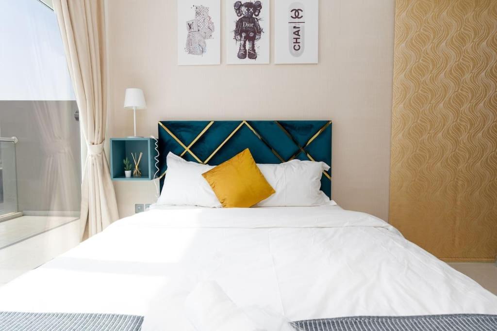 Calm Aesthetic 3 Bedroom - E&g Homes Dubai