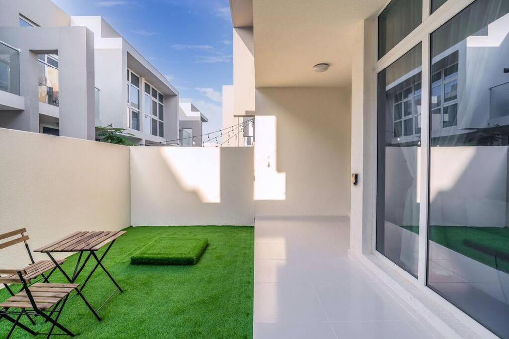 Calm Aesthetic 3 Bedroom - E&g Homes *