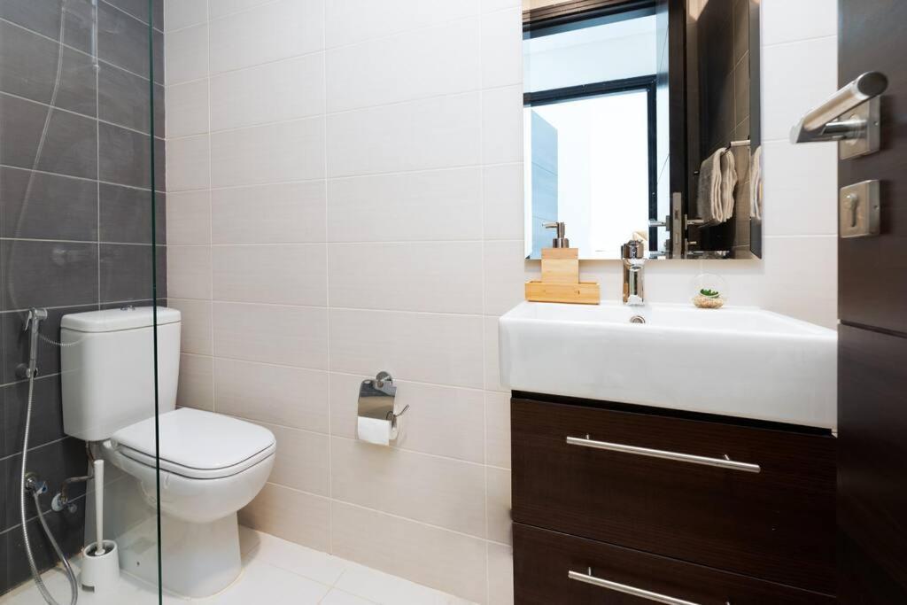 Calm Aesthetic 3 Bedroom - E&g Homes * Dubai