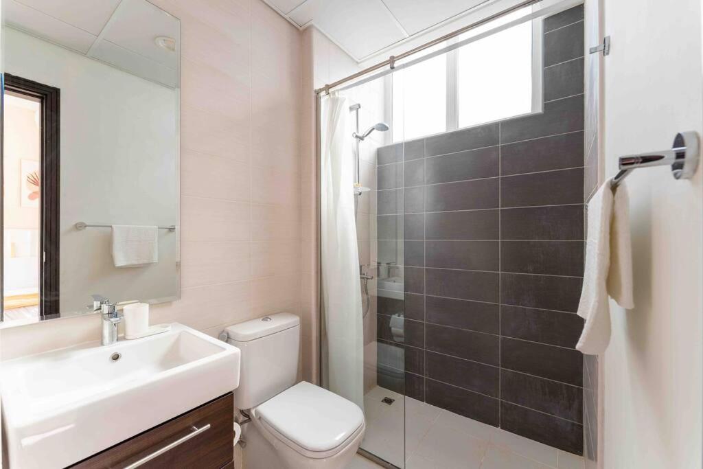 Calm Aesthetic 3 Bedroom - E&g Homes