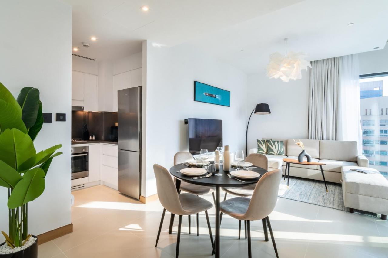 Welcome - Vida Marina - Full Marina View - High Floor Apartment