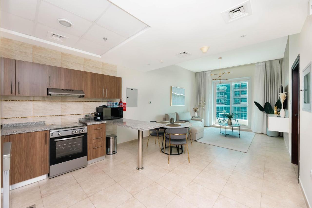 Apartment Charming With Balcony In The Heart Of Jlt Dubai