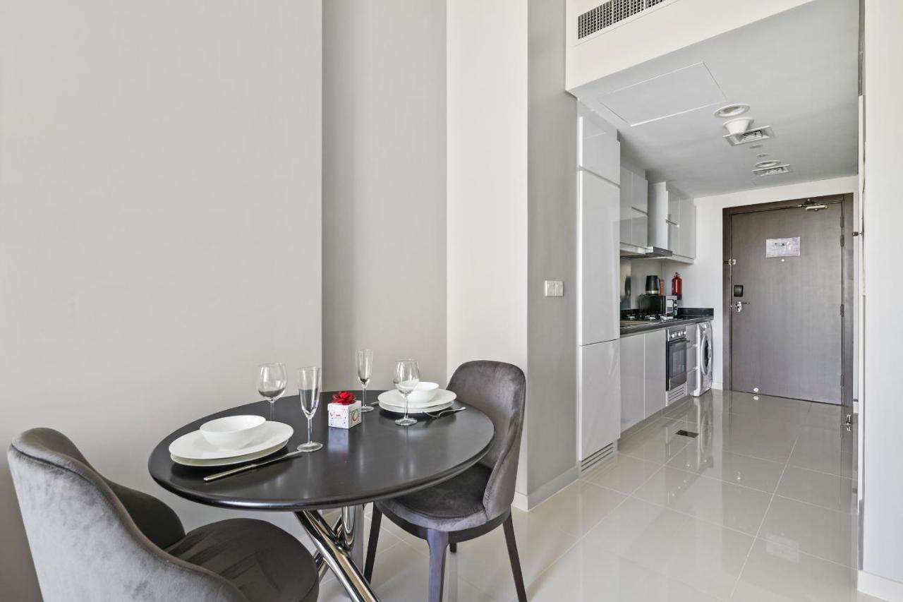 Vayk - Chic Hotel-style In Damac Hills