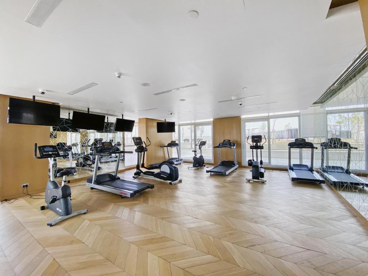 Vayk - Chic Hotel-style In Damac Hills Aparthotel