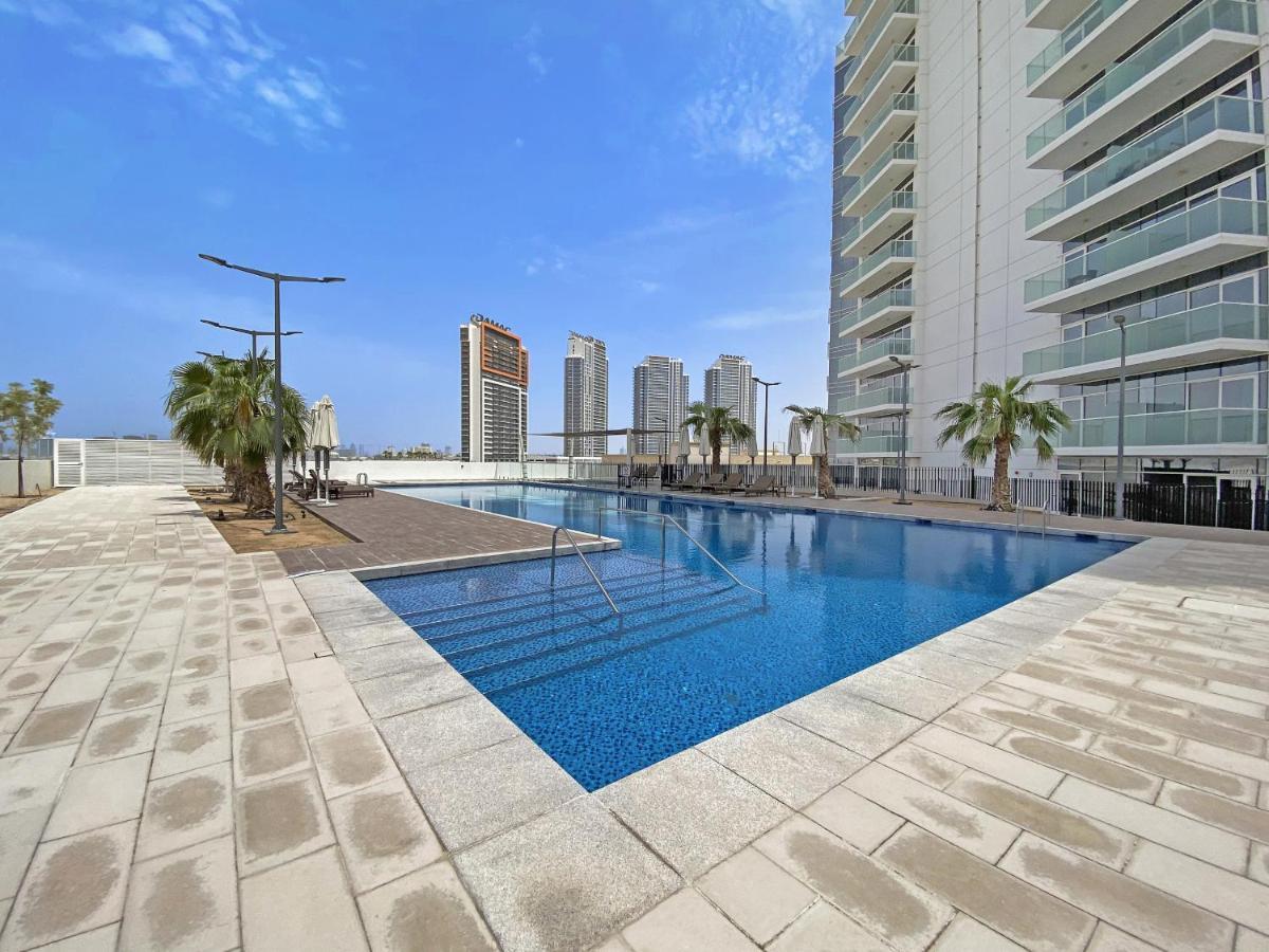Aparthotel Vayk - Chic Hotel-style In Damac Hills Dubai