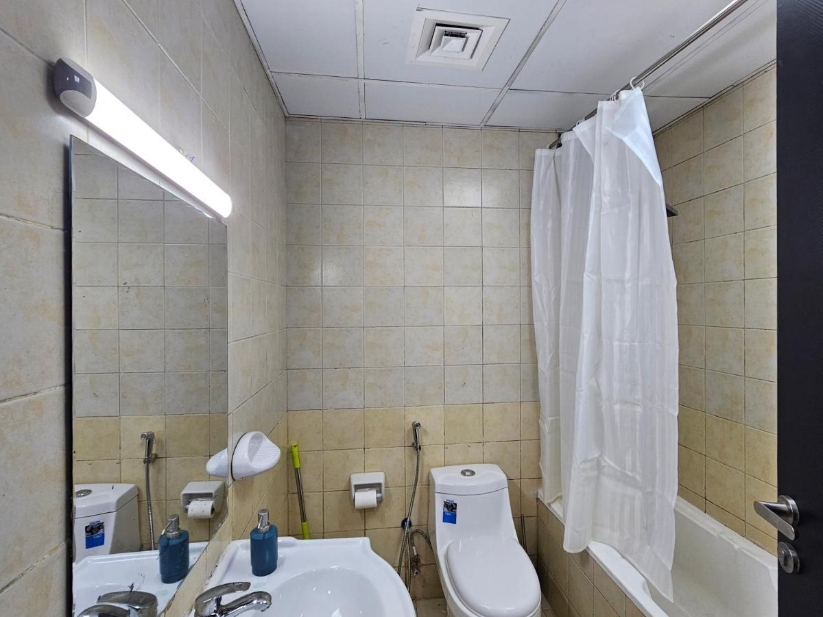 Apartment Freshlook 2 Bhk In Marina 707 Dubai