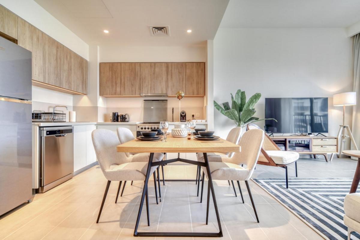 Apartment 2br In Executive At Hills - Pk Holidays Dubai