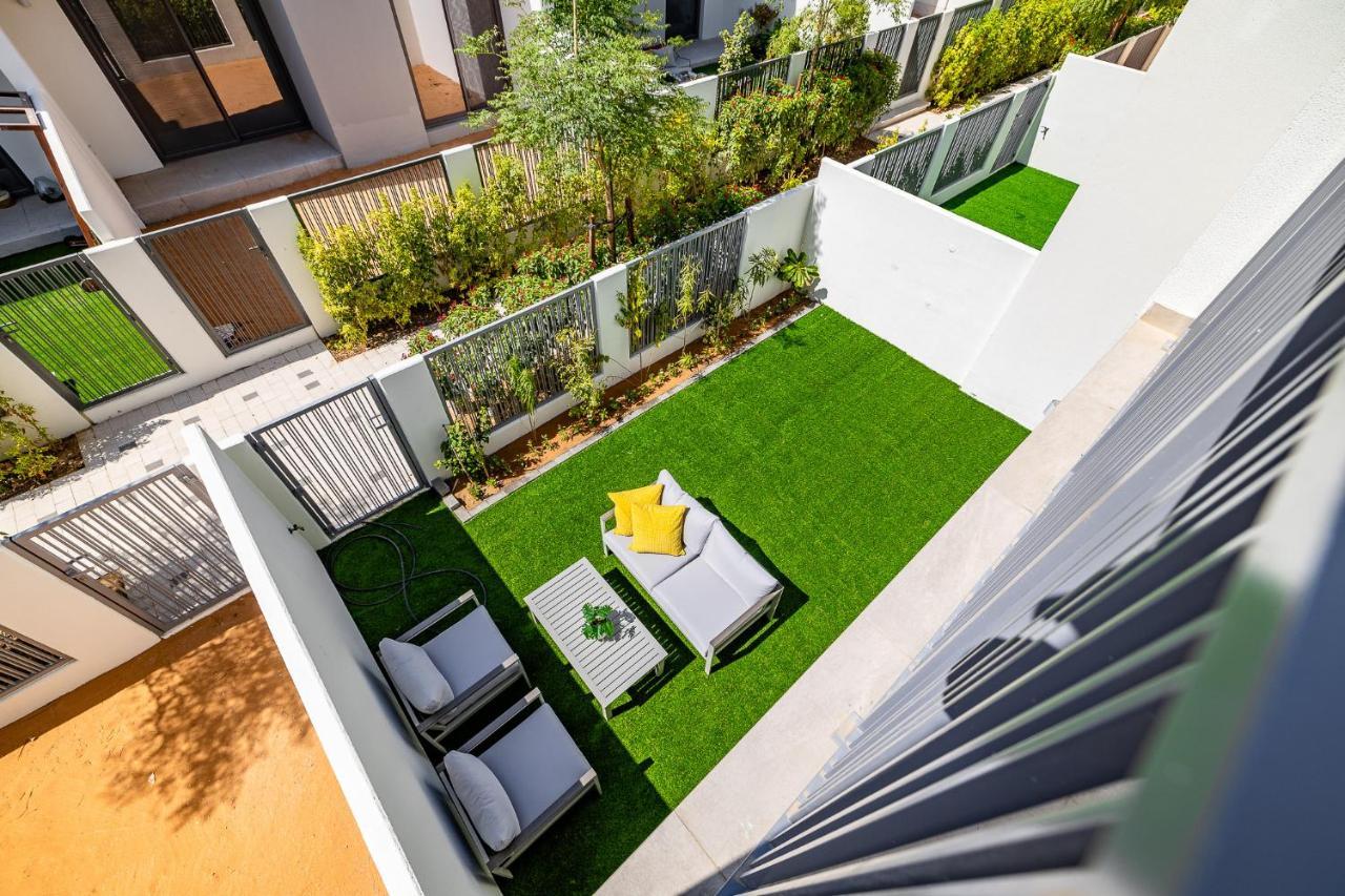 Exclusive Spacious I Garden I Tilal Al Ghaf Holiday home *