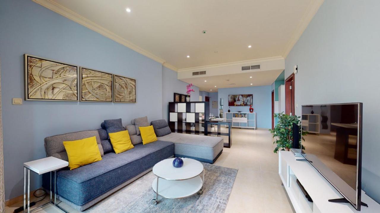 Marina Heights - Unique One Bedroom *