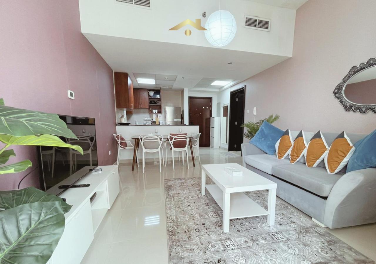 Letstay - Tranquil 1br With Balcony In Escan Tower Apartment Dubai