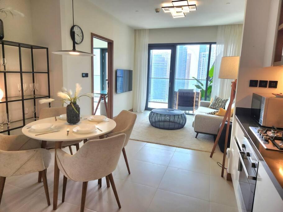 Apartment Vida Marina & Yacht Club, 1 Bedroom With Marina And Sea View Dubai