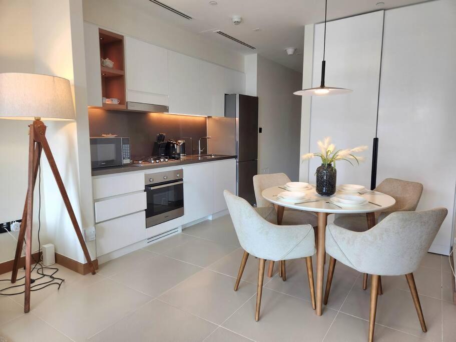 Vida Marina & Yacht Club, 1 Bedroom With Marina And Sea View Dubai