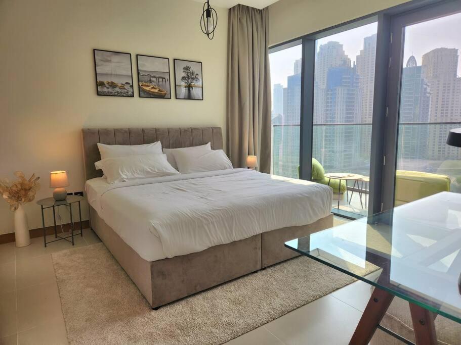 Vida Marina & Yacht Club, 1 Bedroom With Marina And Sea View Apartment *