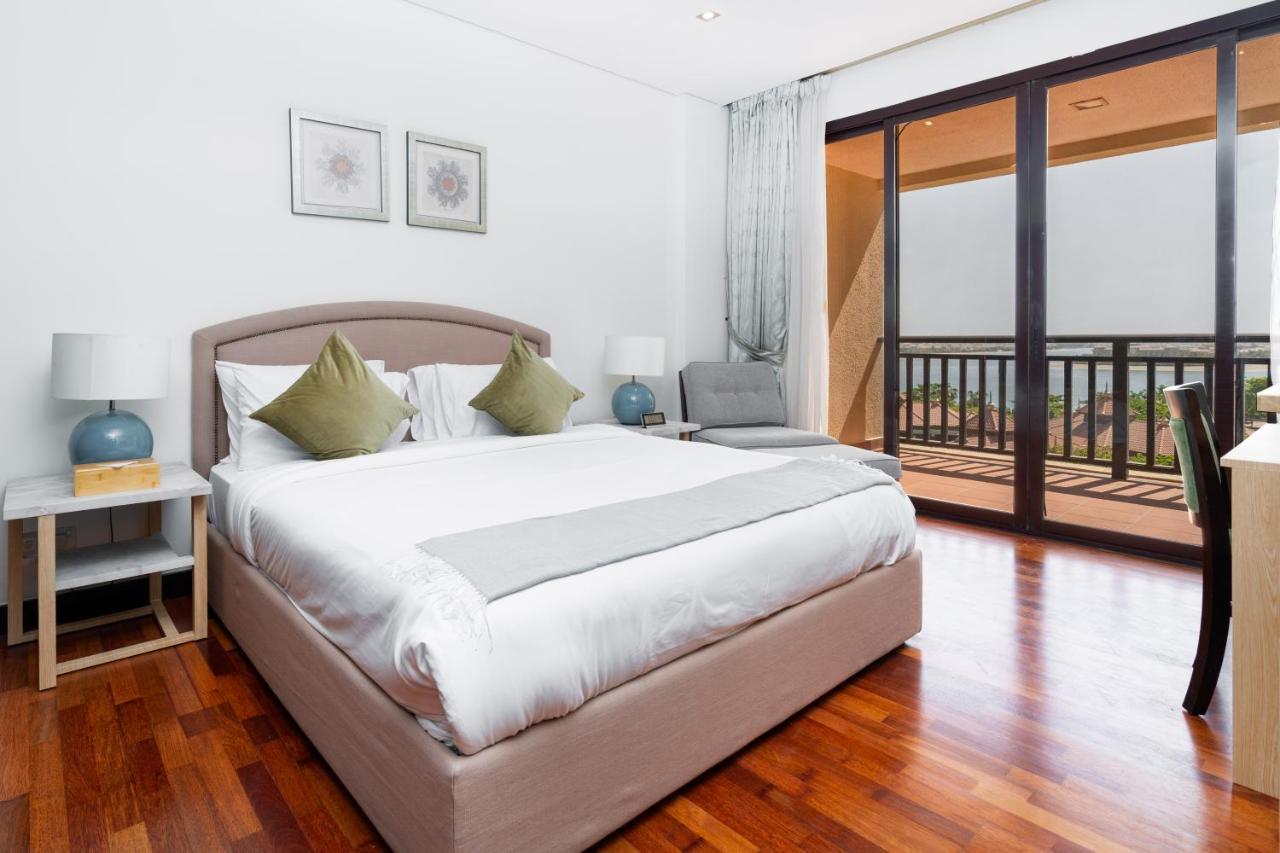 Apartment Lux I Palm Jumeirah I Palm Views Dubai