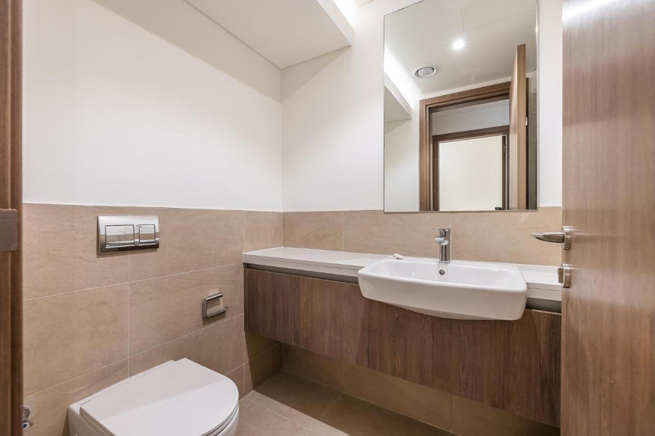 Spacious 3bdr Townhouse I Garden I Tilal Al Ghaf Holiday home