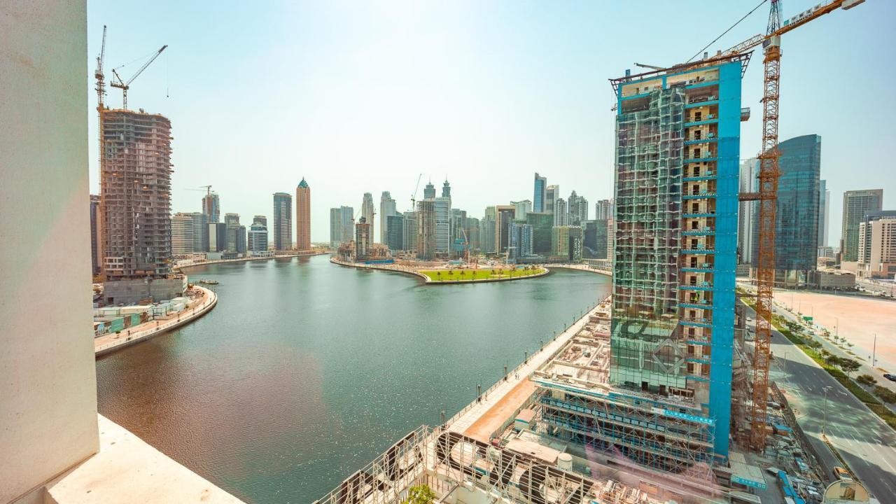 Sleek In Business Bay With Canal View Business Bay, *