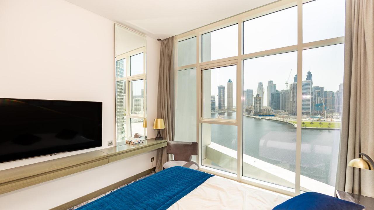 Apartment Sleek In Business Bay With Canal View Business Bay,