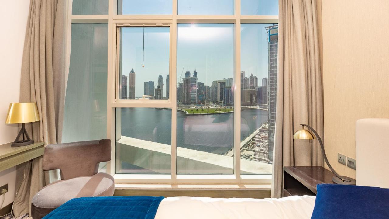 Sleek In Business Bay With Canal View Business Bay, Dubai