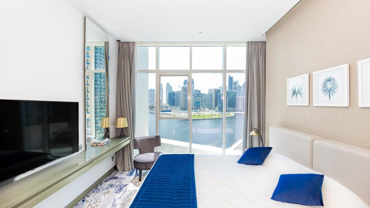 Sleek In Business Bay With Canal View Business Bay, *