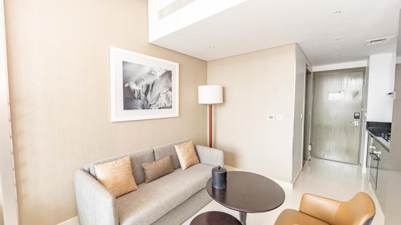 Sleek In Business Bay With Canal View Business Bay, Apartment