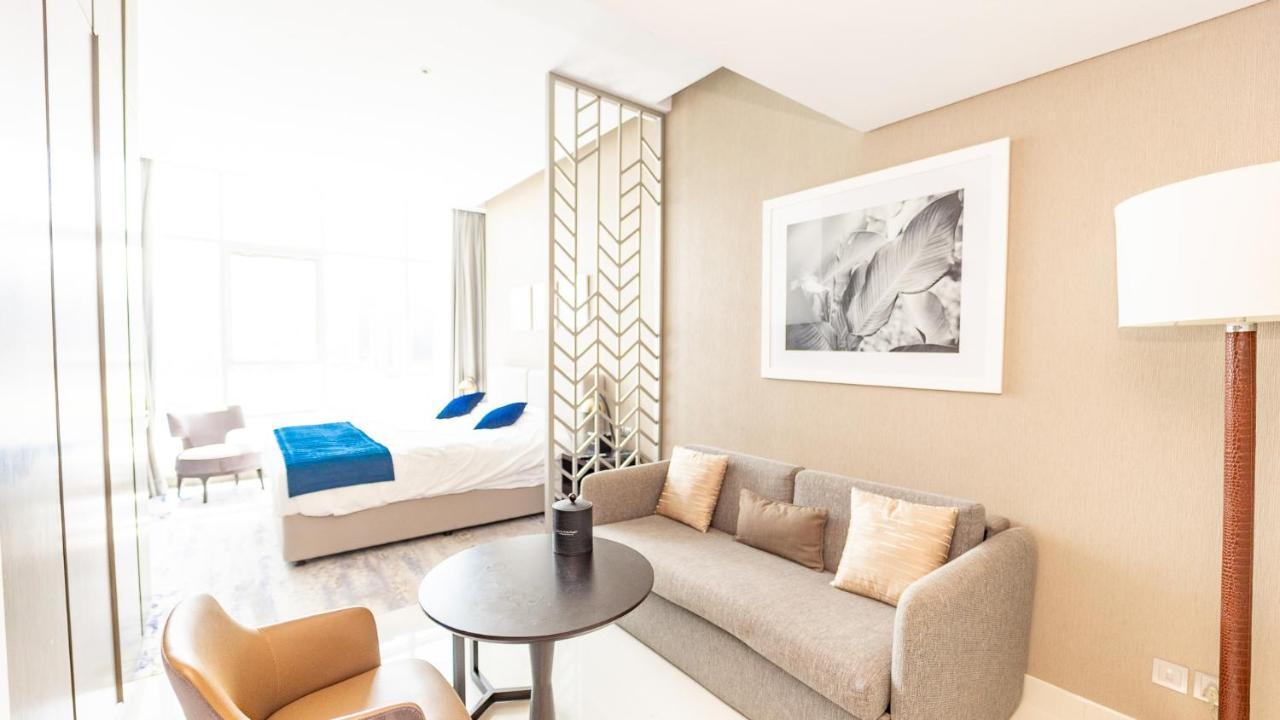 Apartment Sleek In Business Bay With Canal View Business Bay, Dubai