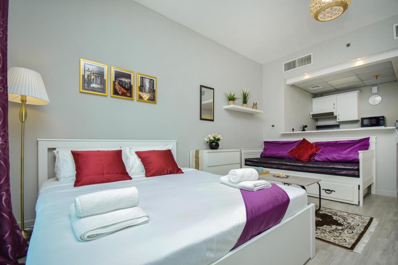 Stylish In Marina Close To The Beach, Mall And Metro Apartment Dubai