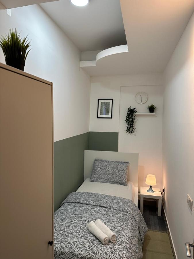 Beautiful Partition In Al Barsha 1 Near Metro Homestay Dubai