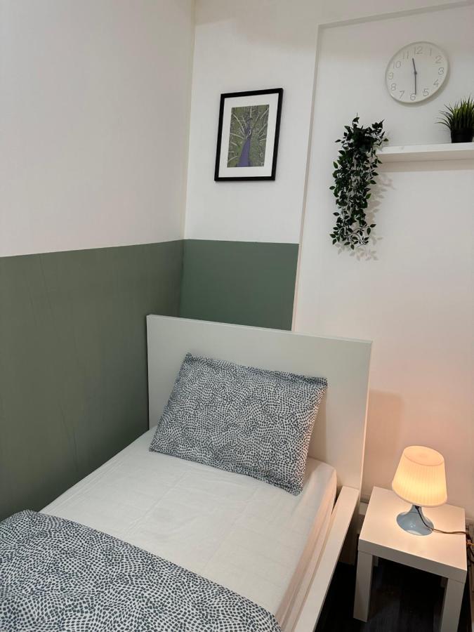 Homestay Beautiful Partition In Al Barsha 1 Near Metro *