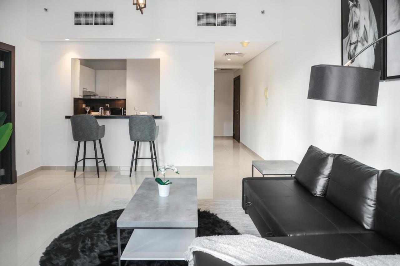 Panoramic Luxe 1br With Breathtaking Views At Marina Near Jbr - Silverene Towers Dubai