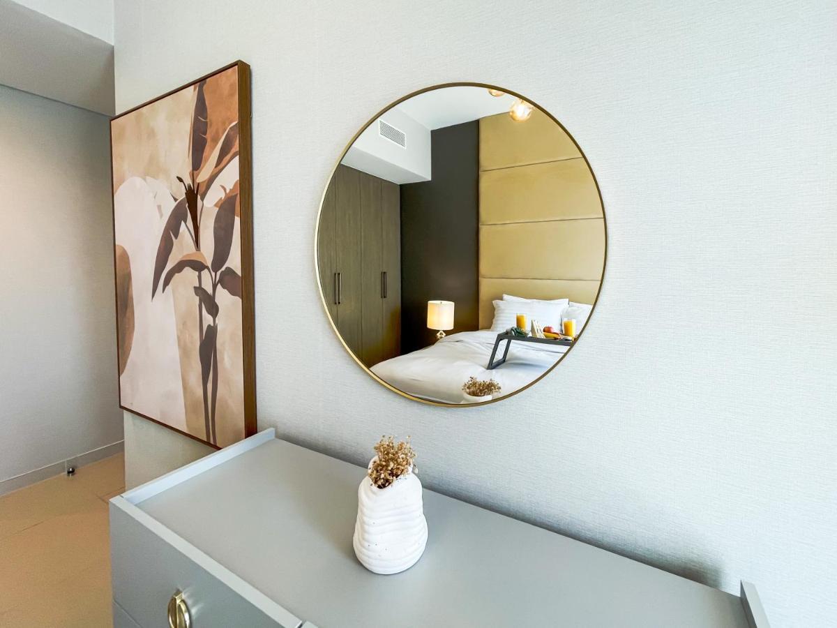 Amazing Next To Mall 160br-2 Apartment Dubai
