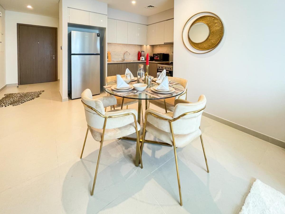 Amazing Next To Mall 160br-2 * Dubai
