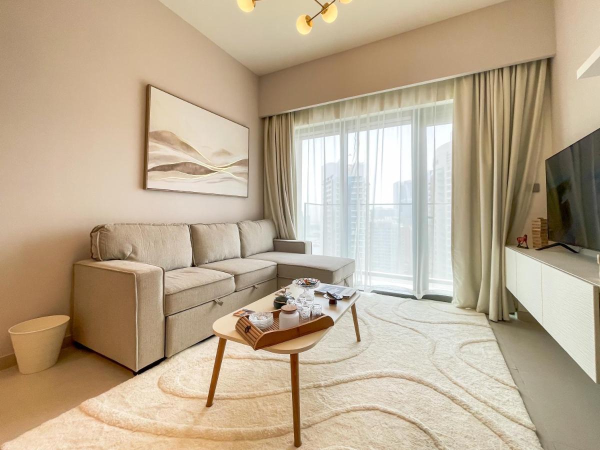 Amazing Next To Mall 160br-2 Apartment Dubai