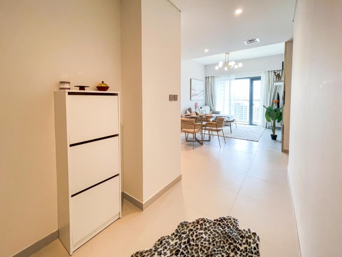 Amazing Next To Mall 160br-2 * Dubai
