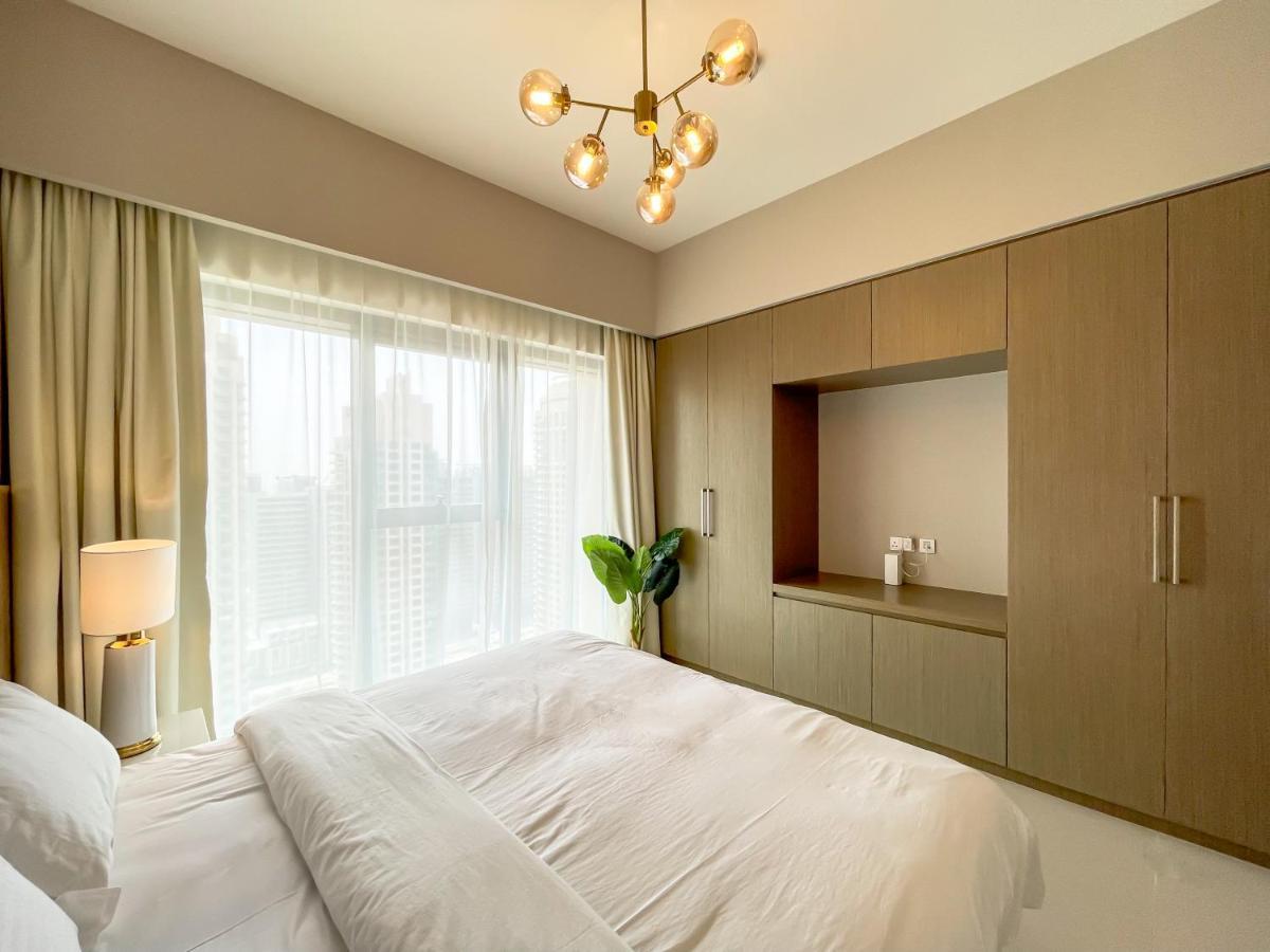 Amazing Next To Mall 160br-2 Apartment Dubai