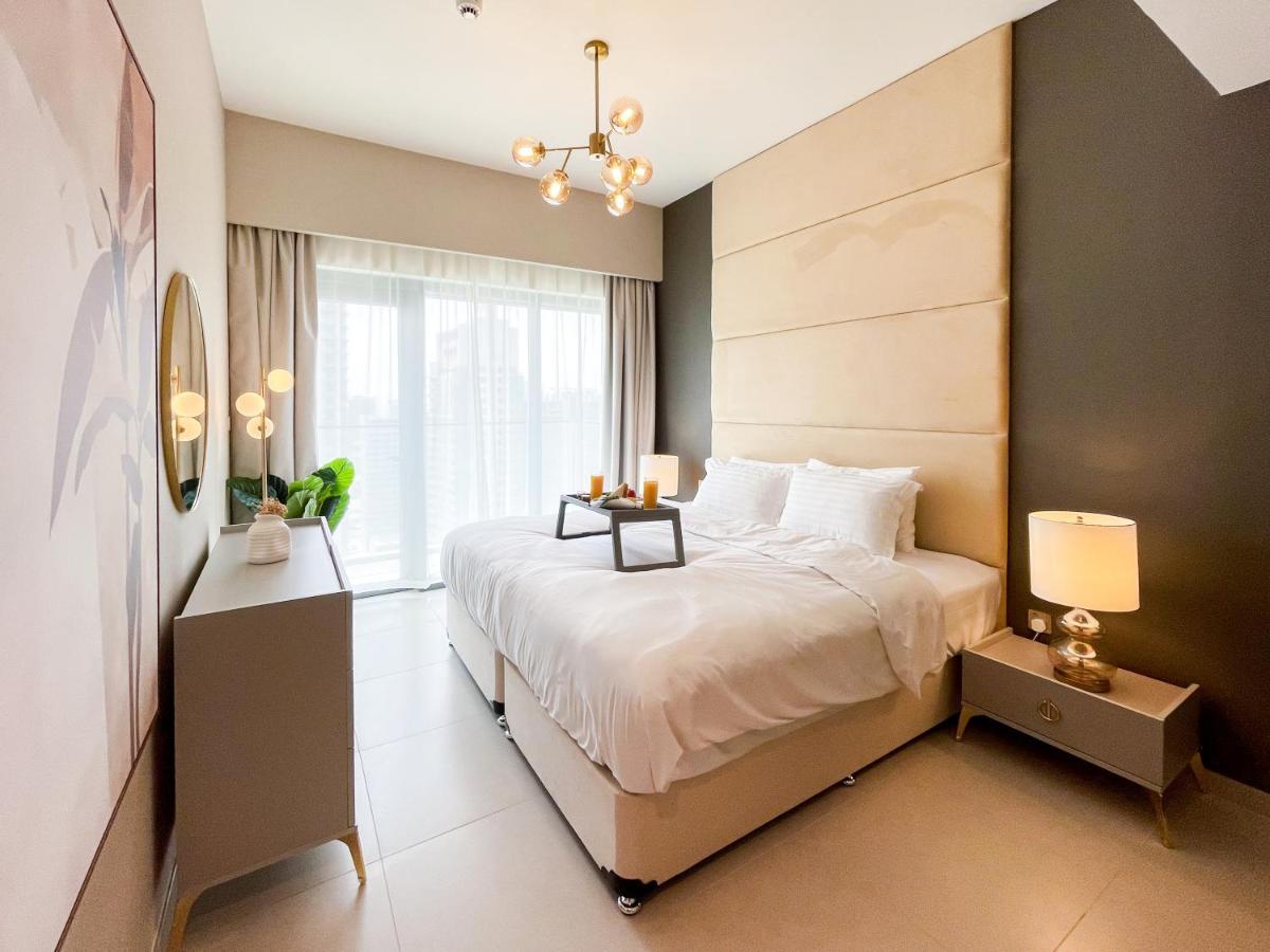 Amazing Next To Mall 160br-2 Apartment Dubai