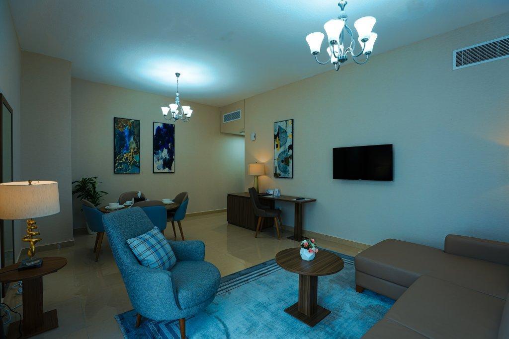 Royal Regency Marina Aparthotel 3*